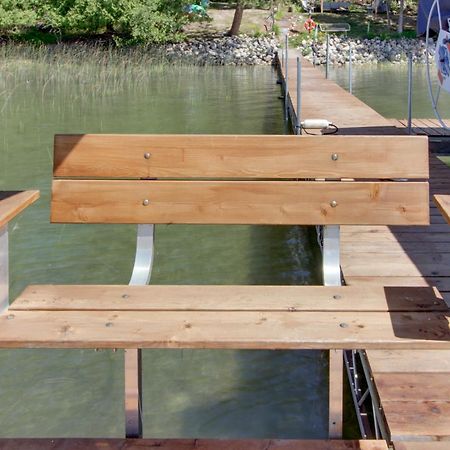 Lakefront Deer River Apt With Dock, Fire Pit And Patio Exterior foto