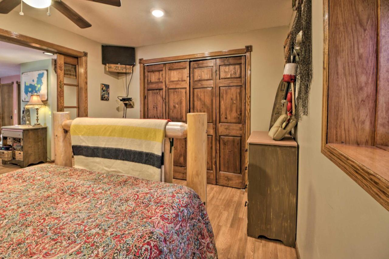Lakefront Deer River Apt With Dock, Fire Pit And Patio Exterior foto
